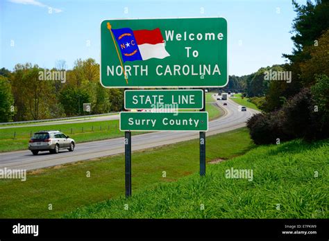 Welcome to North Carolina state line sign on interstate I-95 Stock ...