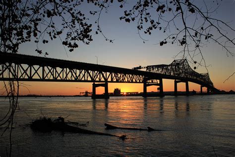 Mississippi_River_Bridge_at_Baton_Rouge,_Louisiana_at_Sundown ...