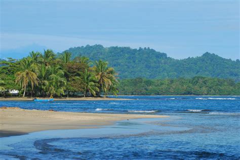 Turismo en Costa Rica: Playa Puerto Vargas, Limón ~ Guía Turista Costa Rica