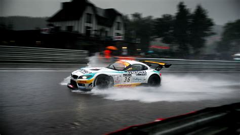 BMW Rain Race Wallpaper - HD Car Wallpapers #2932