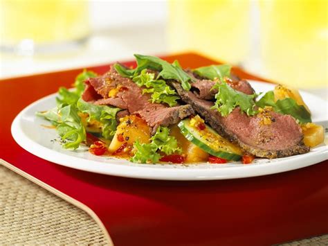 Roast Beef Salad Recipe | EatSmarter