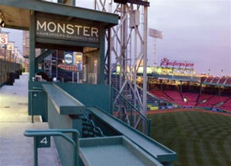 Fenway Park Tours - Frum Family Trips- Trippo Hippo