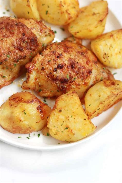 Oven Baked Chicken And Potatoes Recipe - Chicken Vibes