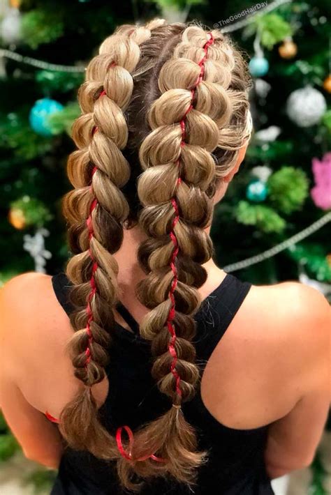 +10 stunning Christmas hairstyles for long hair