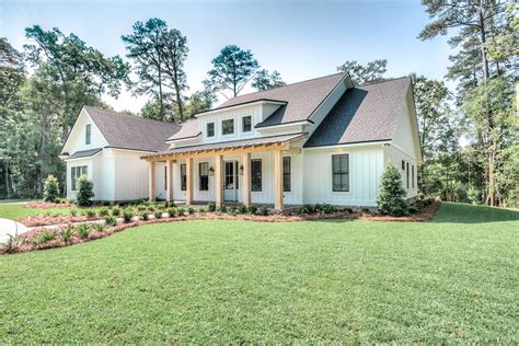 Modern Farmhouse - Board & Batten - Gas Lanterns - Cypress Columns ...