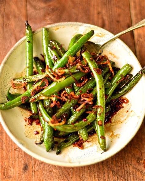 stir fried green beans with crispy shallots | Stir fry green beans ...