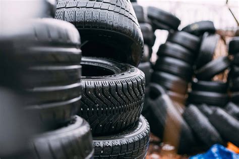 Run Flats vs. Regular Tires: What to Consider - JMC Automotive Equipment