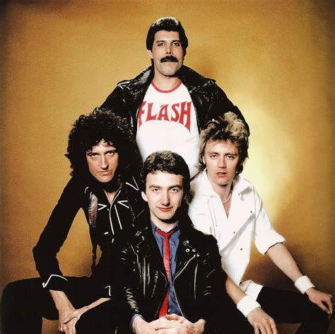 Freddie Mercury, Brian May, Roger Taylor, John Deacon | Queen freddie ...