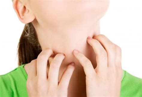 Troubled with Throat Itchiness? Get Instant Relief Now! | MD-Health.com