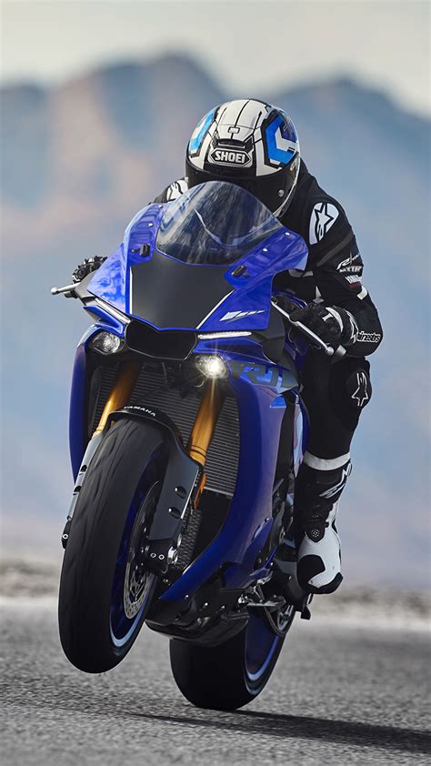 壁紙、1080x1920、ヤマハ、2018 YZF-R1、モーターサイクリスト、ヘルメット、運動、オートバイ、ダウンロード、写真