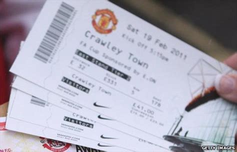 Man Utd raise ticket prices to follow Arsenal example - BBC Sport