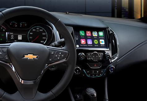 2016 Chevrolet Cruze steering wheel - MotorBash.com