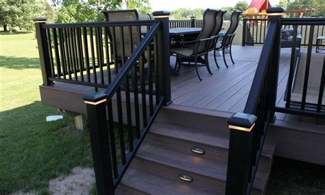 Composite Deck: Composite Deck Lighting