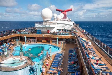 21 Reasons Why Parents Love Cruising To Hawaii With Carnival