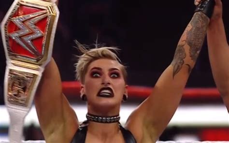 Rhea Ripley Wins RAW Women's Title At WrestleMania 37