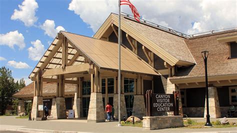 Canyon Visitor Education Center - Yellowstone National Park (U.S ...