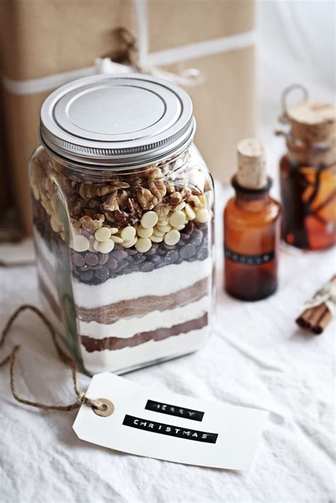 30 Mason Jar Gift Ideas For Christmas That People Will Actually Love