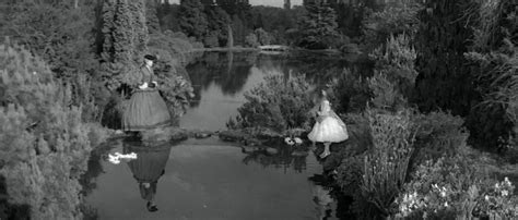 The Innocents (1961) – Movie Reviews Simbasible