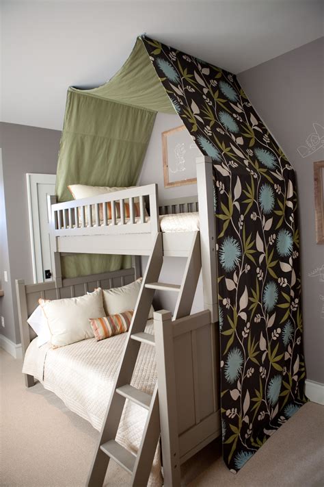 Kid's Room with Canopy Bunk Bed Chalkboard Wall Paint Mohawk Berber ...