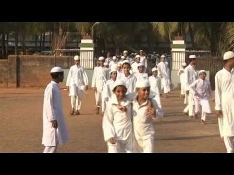 Darul Huda Islamic University Documentary - YouTube