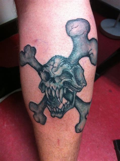 Skull and Crossbones Tattoo by MistryssC on DeviantArt