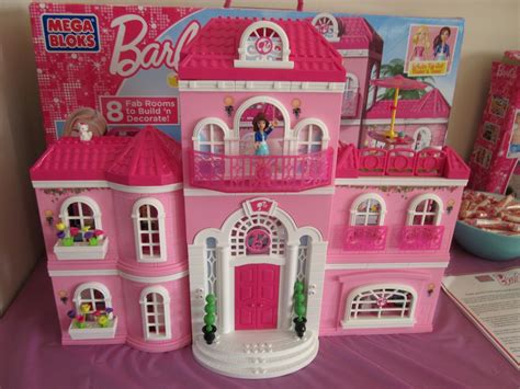 🔥 [50+] Barbie Dollhouse Wallpapers | WallpaperSafari