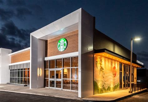 Starbucks Opens First Drive-Thru Store in Jamaica - Historias-en