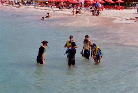 Snorkeling in Cancun, Things to do Cancun. | CancunRivieraMaya.com