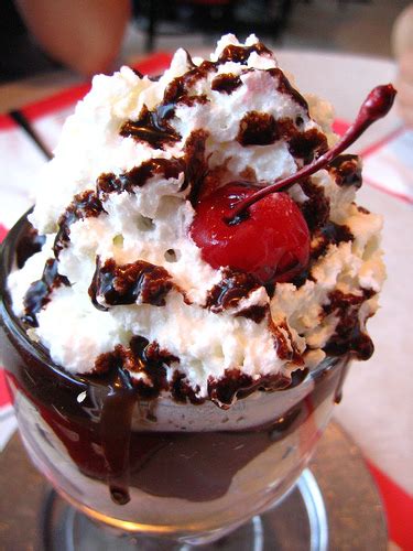 Image - Ice-cream-sundae.jpg - Family Recipes Wiki