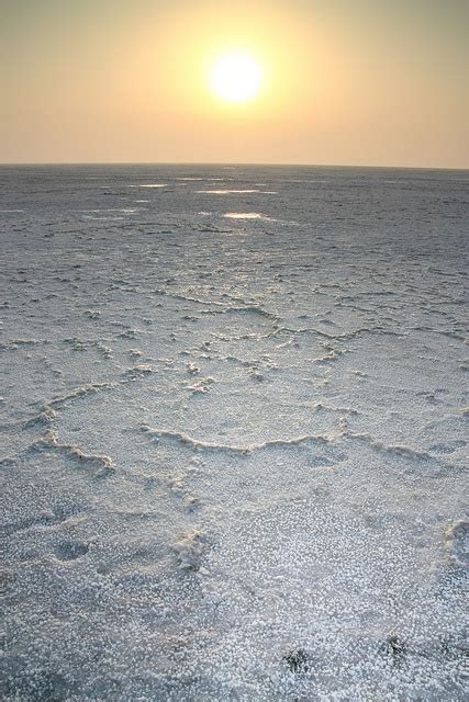 The Great Rann of Kutch is the world's largest salt desert! Kachchh ...