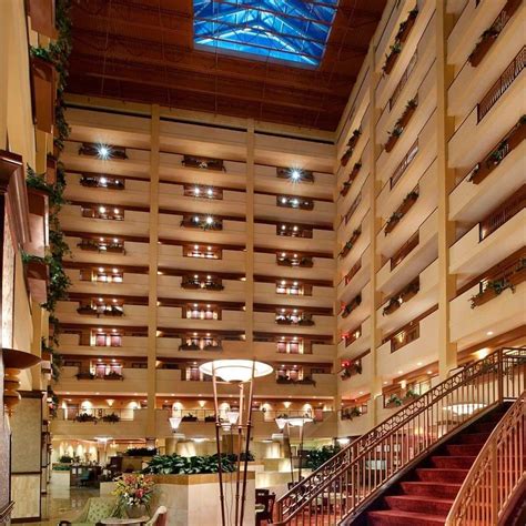 Book Embassy Suites Huntsville Hotel & Spa', Huntsville, Alabama ...