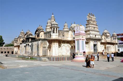 10 Most Famous Temples in Pushkar - Tusk Travel Blog