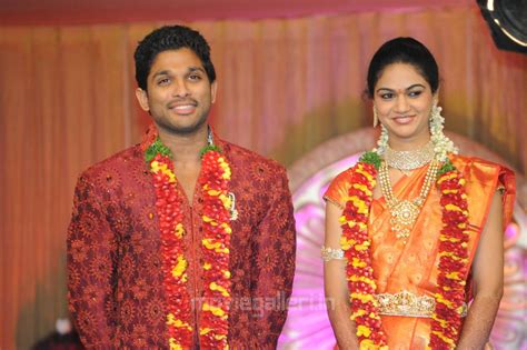 SouthMp3: Allu Arjun Sneha Reddy Wedding Reception Photos