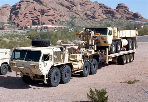 Oshkosh HEMTT Heavy Expanded Mobility Tactical Truck Army