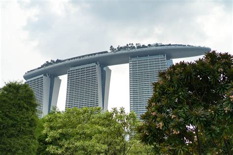 How to Get Access to The Marina Bay Sands Infinity Pool