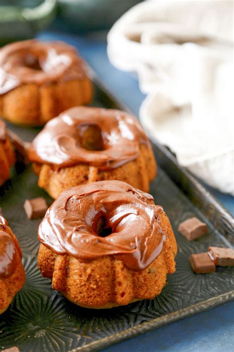 Mini Bundt Cake Maker Recipes - Pumpkin Spice Mini Bundt Cakes with ...