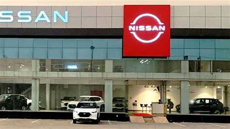 Nissan inaugurates two new showrooms in India | CarTrade