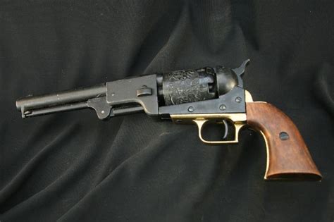 Reproduction Colt Dragoon, Non-Firing Replica