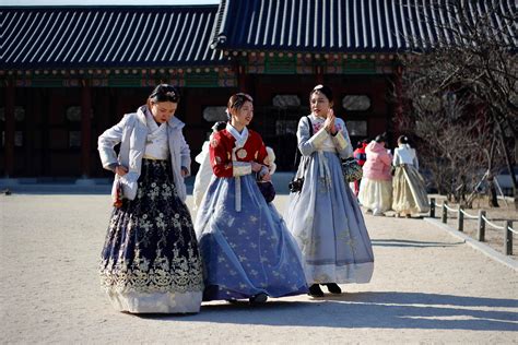 Transformation of traditional clothes: South Korea’s hanbok — TFR