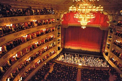 TEATRO DE LA SCALA, UNO DE LOS MÁS FAMOSOS DEL MUNDO