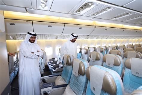 Emirates Senior Management visit newly refurbished Boeing 777-200LR