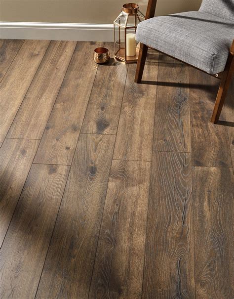 Villa - Peterson Oak Laminate Flooring | Direct Wood Flooring