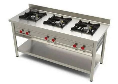 Three burner commercial Gas Stove bhatti oven chula for restaurant ...