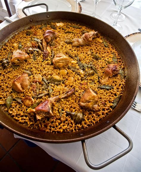 Paella Valenciana Recipe -The Traditional Paella Valenciana