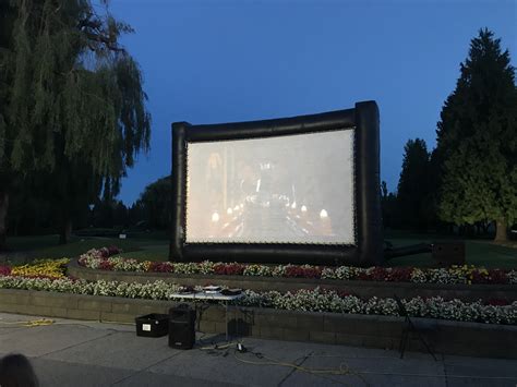 Inflatable Movie Screen – Vancouver PartyWorks