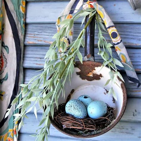 Bird Nest In a Vintage Water Dipper Display Idea