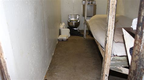 Solitary confinement: Prisoners and advocates target an unjust practice ...