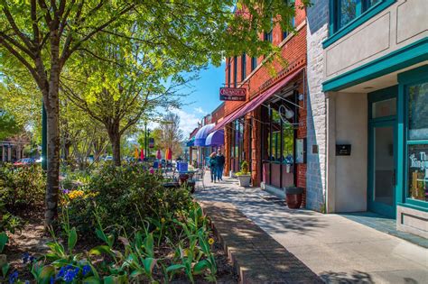 The 10 Best Things to Do in Hendersonville NC