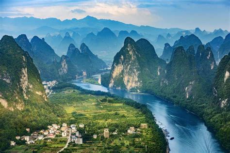 The Li River winding its way through the Karst Mountains, China ...