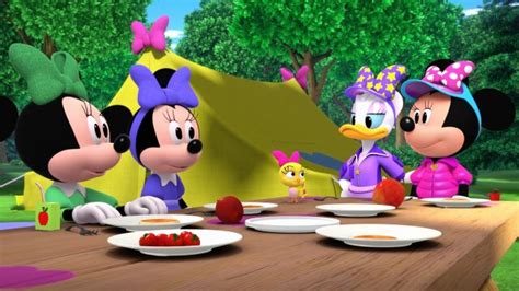 Watch Minnie's Bow-Toons: Camp Minnie Extreme Minnie Golf S1 E6 | TV ...